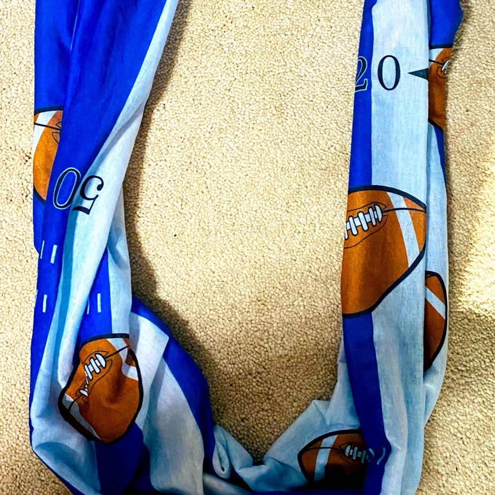 NWT, infinity scarf.